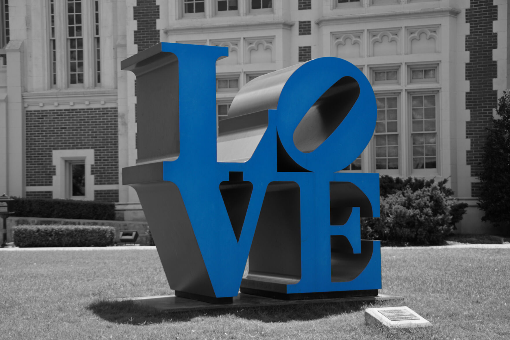 LOVE sculpture